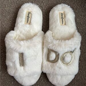 I do Bridal Slippers